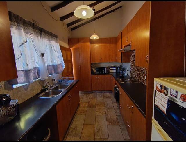 3 BEDROOM HOUSE FOR SALE IN BRACKENDOWNS
